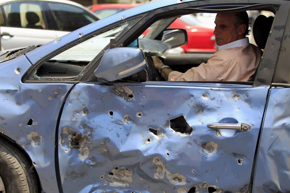 Car blown up in bomb scare near Regent Street 'had its phone